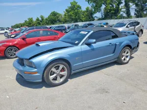 Ford Mustang 4.6L 8 2005