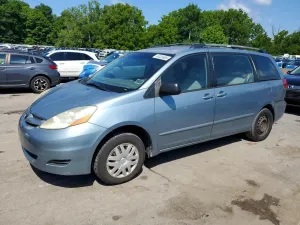 Toyota Sienna 3.3L 6 2006