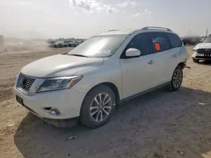 Nissan Pathfinder S 3.5L 6 2015