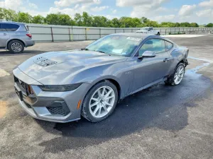 Ford Mustang 5.0L 8 2026