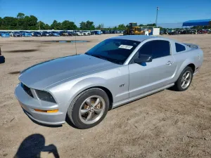 Ford Mustang 4.6L 8 2006
