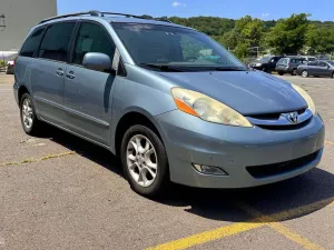 Toyota Sienna 3.3L 6 2006