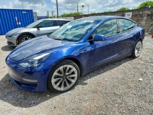 Tesla Model 3 2022