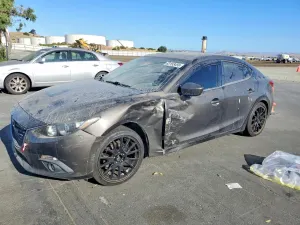 Mazda 3 2.0L 4 2015