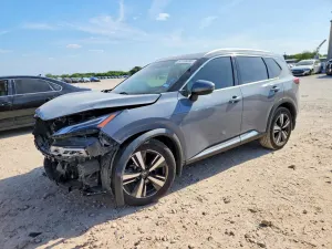 Nissan Rogue 2.5L 4 2021