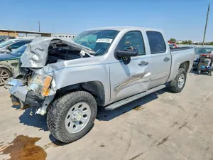 Chevrolet Silverado 1500 4.8L 8 2011