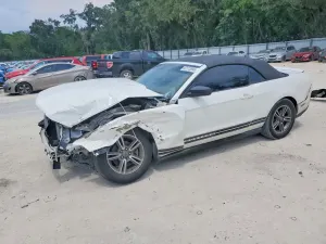 Ford Mustang 3.7L 6 2012