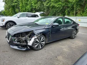 Nissan Altima 2.5L 4 2021