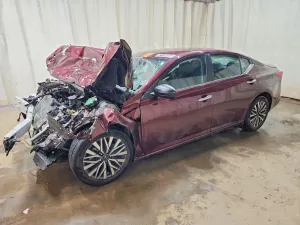 Nissan Altima 2.5L 4 2025