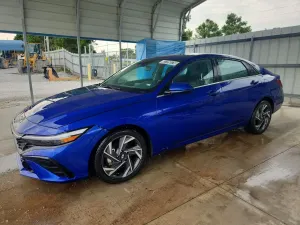 Hyundai Elantra 2.0L 4 2025