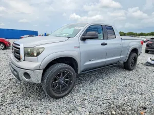 Toyota Tundra 5.7L 8 2011