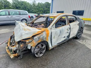 Nissan Sentra 2.0L 4 2025