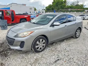 Mazda 3 2.0L 4 2012