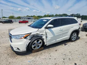Toyota Highlander 3.5L 6 2016