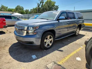 Chevrolet Suburban 5.3L 8 2016