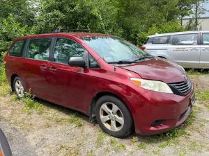 Toyota Sienna 3.5L 6 2014