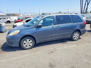 Toyota Sienna 3.3L 6 2006