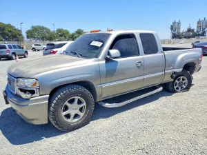 GMC Sierra 6.0L 8 2002