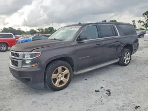 Chevrolet Suburban 5.3L 8 2015