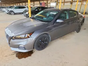 Nissan Altima 2.5L 4 2020