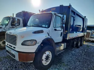 Freightliner Business Class M2 8.9L 6 2015
