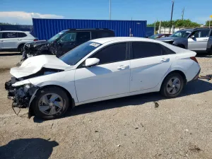 Hyundai Elantra 2.0L 4 2025
