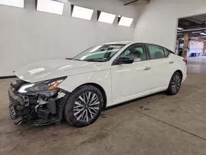 Nissan Altima 2.5L 4 2025