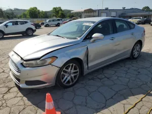 Ford Fusion SE 2.5L 4 2013