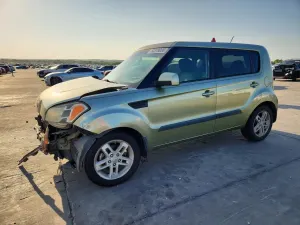 Kia Soul 2.0L 4 2011