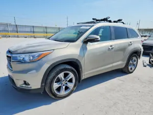 Toyota Highlander 3.5L 6 2015