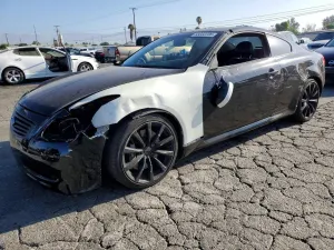 Infiniti G37 3.7L 6 2011