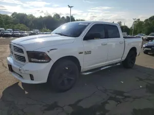 RAM 1500 5.7L 8 2015