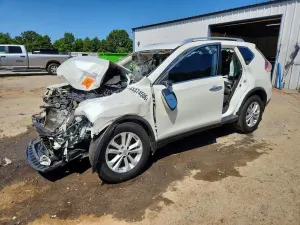 Nissan Rogue 2.5L 4 2016