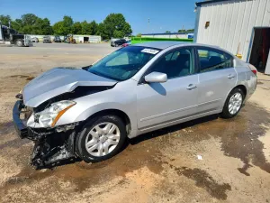 Nissan Altima 2.5L 4 2012