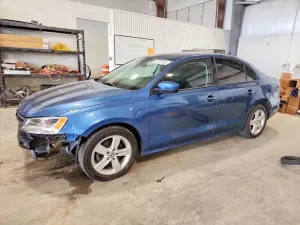 Volkswagen Jetta 1.4L 4 2016