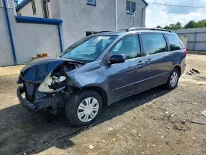 Toyota Sienna 3.5L 6 2009