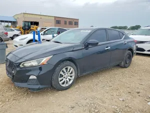 Nissan Altima 2.5L 4 2020