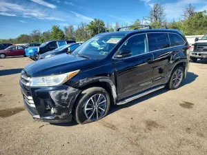 Toyota Highlander 3.5L 6 2017