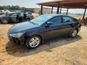 Hyundai Elantra 2.0L 4 2020