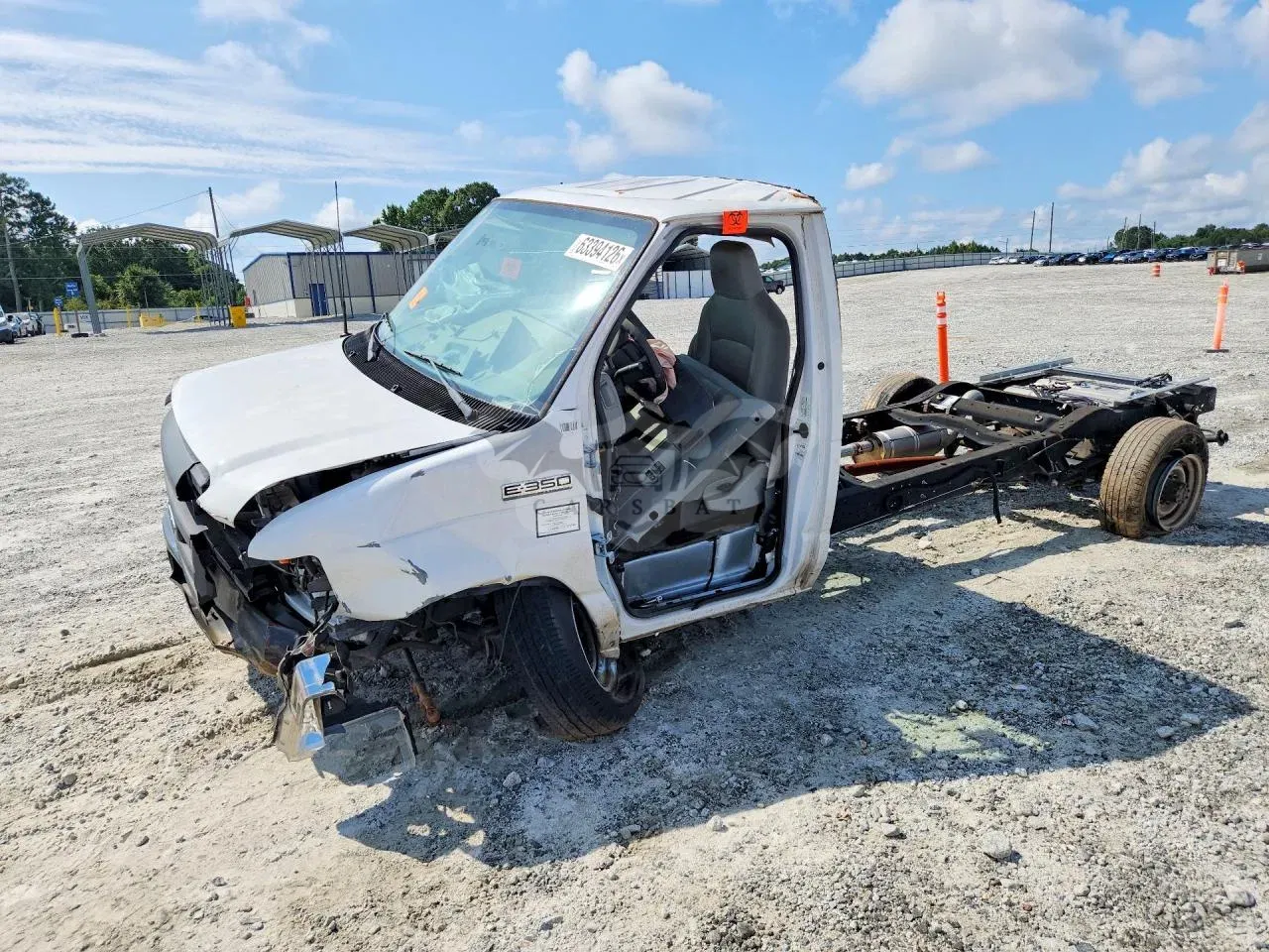 Ford Econoline 7.3L 8 2023