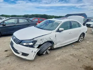 Volkswagen Passat 2.5L 5 2013