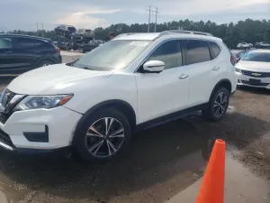 Nissan Rogue S 2.5L 4 2020