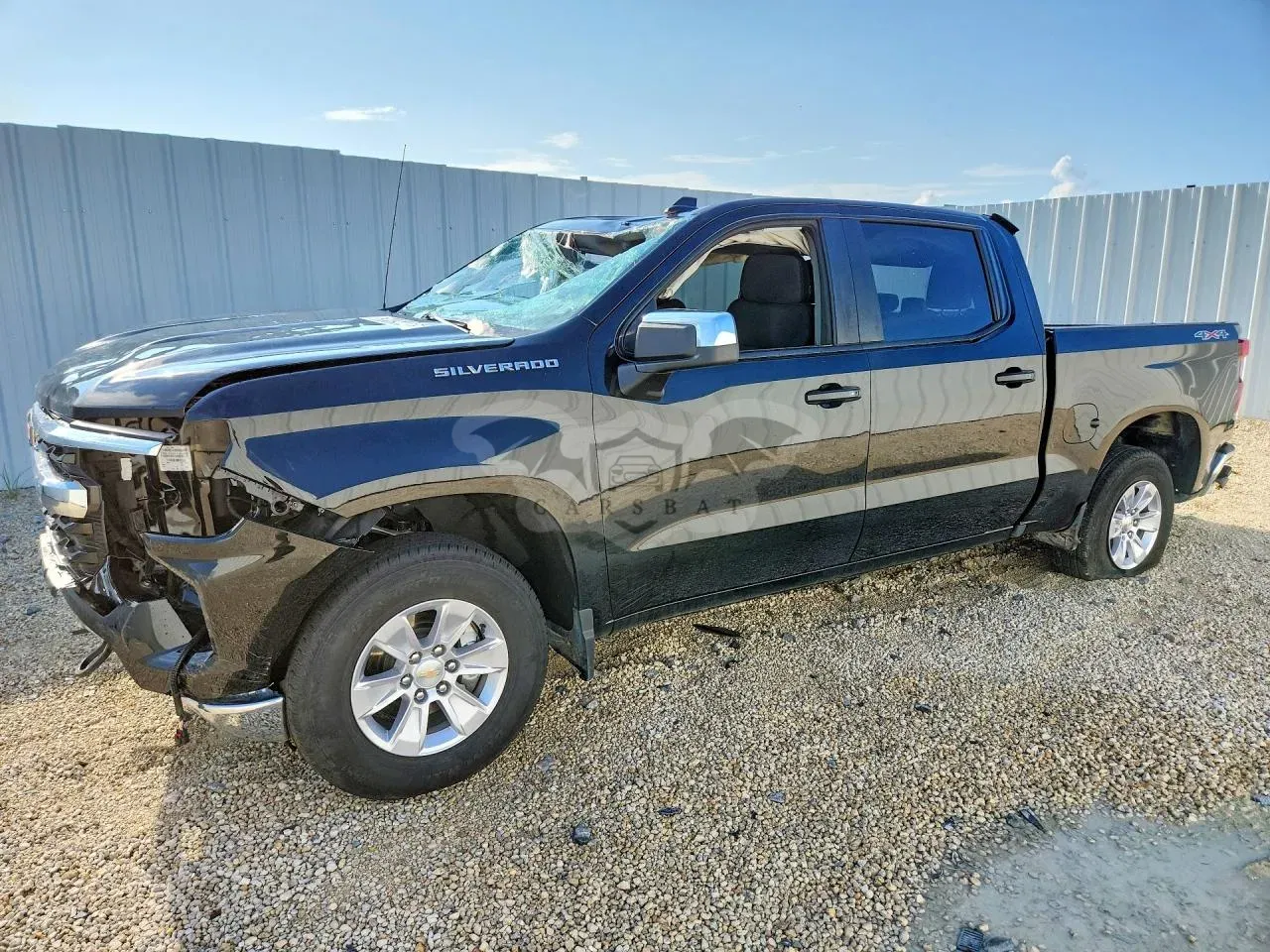 Chevrolet Silverado 1500 5.3L 8 2026