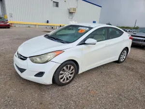 Hyundai Elantra 1.8L 4 2013