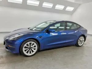 Tesla Model 3 2022