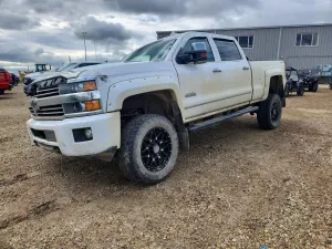 Chevrolet Silverado 1500 6.6L 8 2015