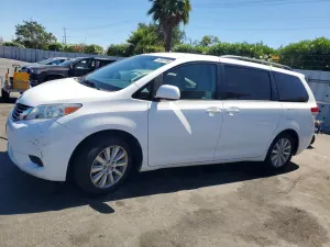 Toyota Sienna 3.5L 6 2014