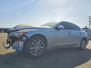Infiniti Q50 3.7L 6 2015