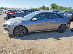 Hyundai Elantra 2.0L 4 2023