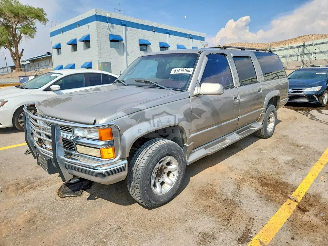Chevrolet Suburban 7.4L 8 1999